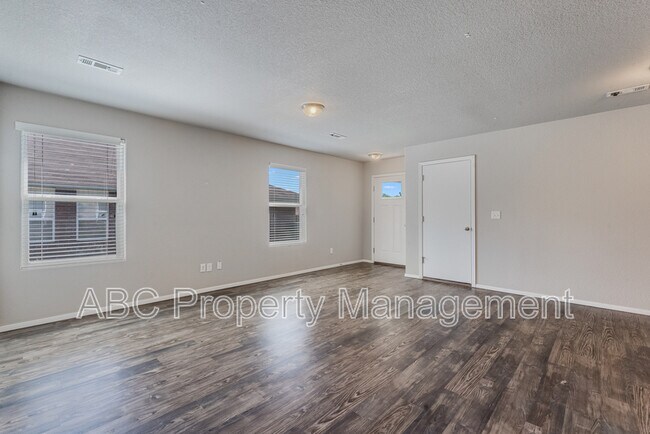 Foto del edificio - 242 N Marietta Wy