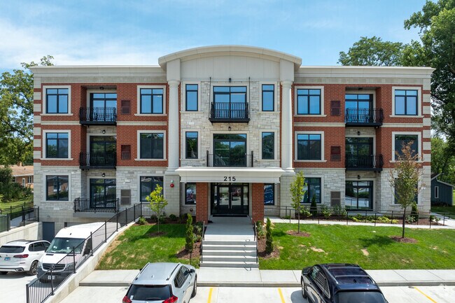 Apartments For Rent Near Me - Find Nearby Apartments | Apartments.com - Elite Luxury Apartment Building