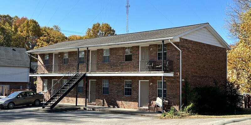 Primary Photo - Maple Pointe Apartments