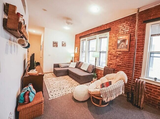 Foto del edificio - 1872 Commonwealth Ave