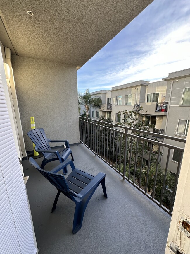 Building Photo - 5389 Playa Vista Dr