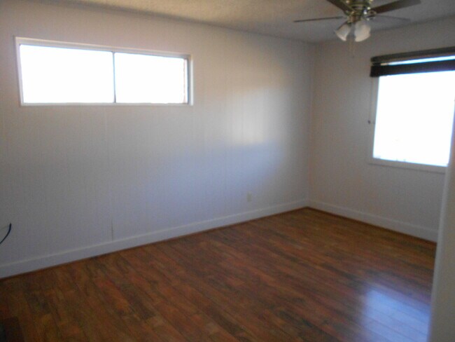 Foto del edificio - 3/1 Brick home on corner lot in Shallowater