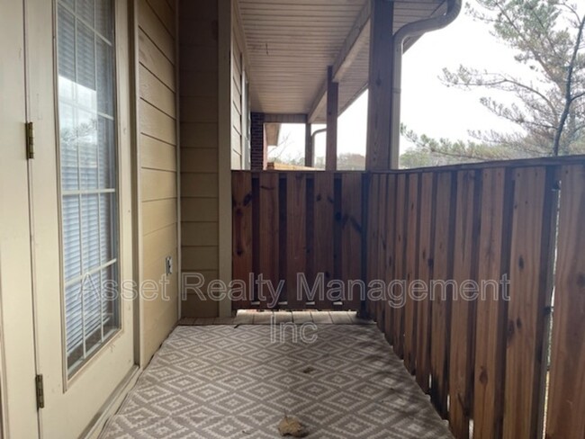 Foto del edificio - 8122 Elderberry Dr NW
