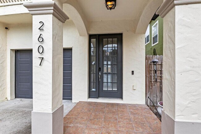 Foto del edificio - 2607 E Jefferson St