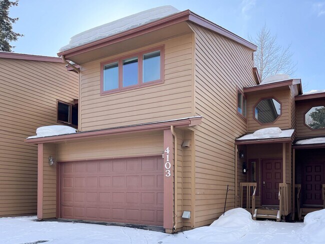 Foto del edificio - 4103 Raspberry Rd