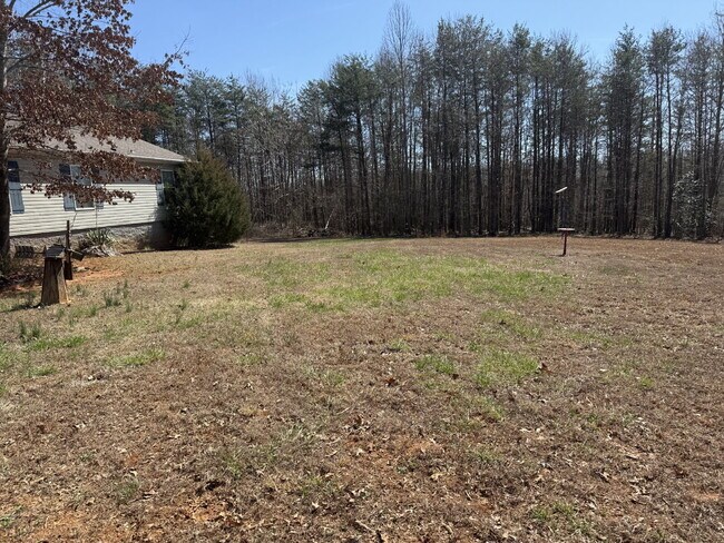 Foto del edificio - Quiet country living near in Altavista but not too far from Lynchburg, Gretna or Hurt.