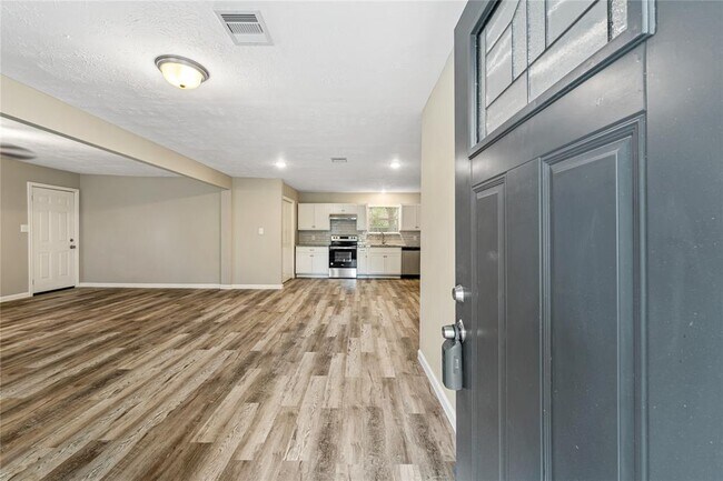 Foto del edificio - 4217 Clover St