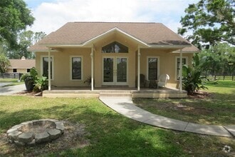 Building Photo - 11521 Innfields Dr