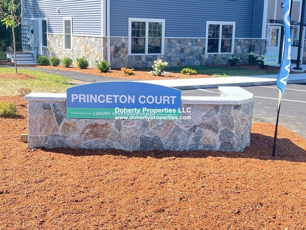 Primary Photo - 65 Princeton St