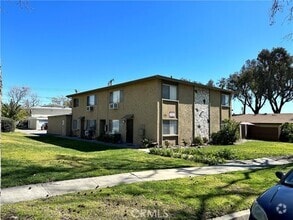 Building Photo - 434 N Terry Way