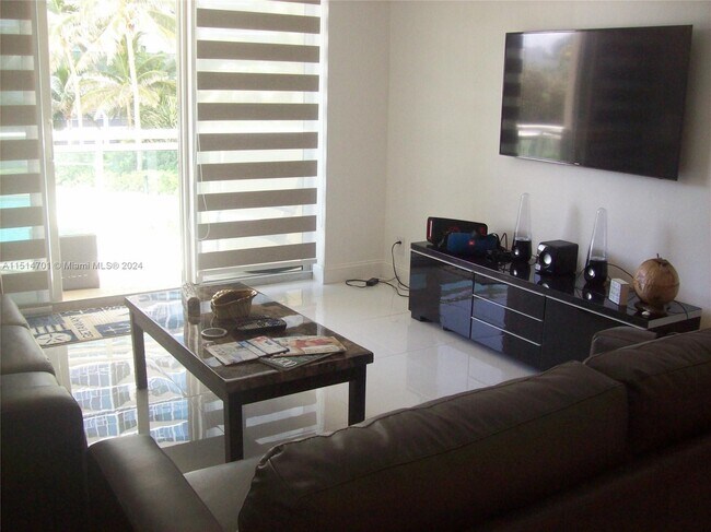 Foto del edificio - 3001 S Ocean Dr