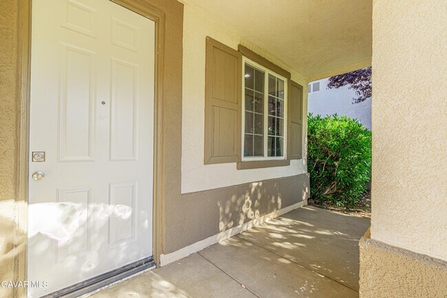 Foto del edificio - 45858 Coventry St