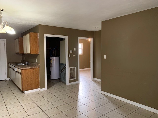 Building Photo - 2 Bedroom Aptartment Marion Illinois