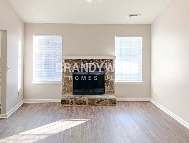 Building Photo - 2525 Hallie Mill Rd