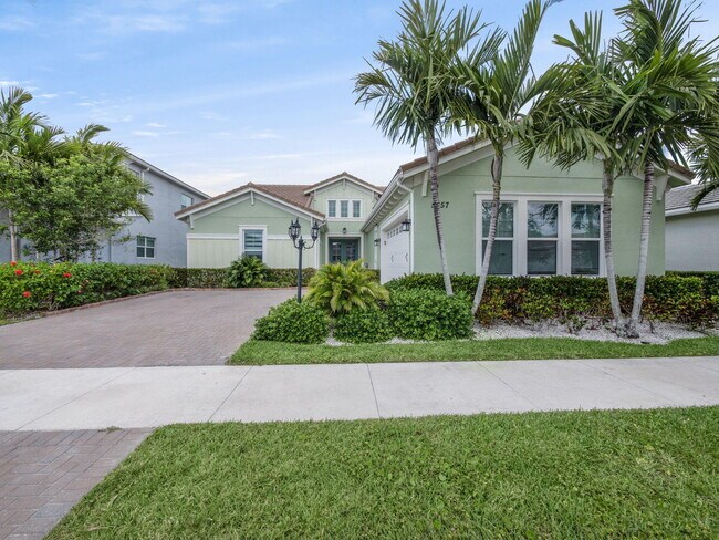 Foto del edificio - 5857 Whippoorwill Cir