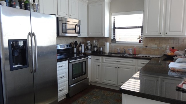 Building Photo - 1602 Park Pl