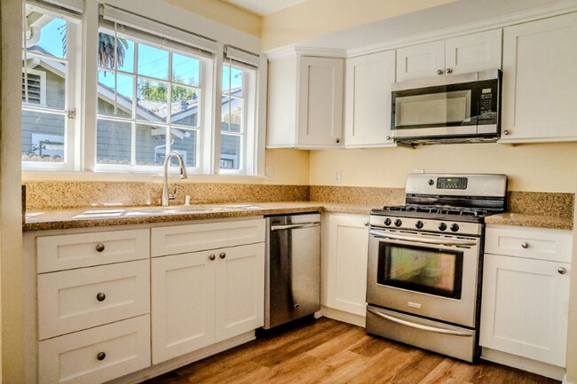 Foto del edificio - 1922 Castillo St