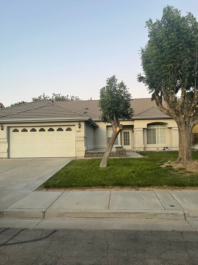 Primary Photo - Beautiful 3-Bedroom, 2-Bath Single-Story Home