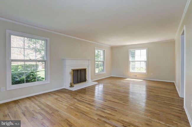 Building Photo - 8804 Falls Chapel Way