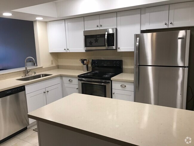 Building Photo - 500 Aries Dr