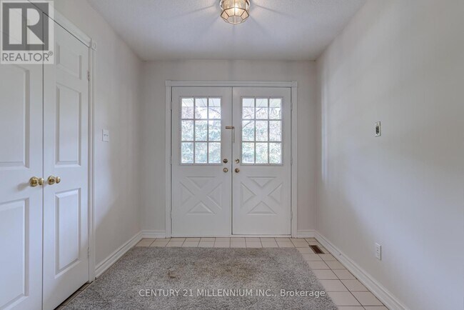 Building Photo - 1572 Cartier Ct
