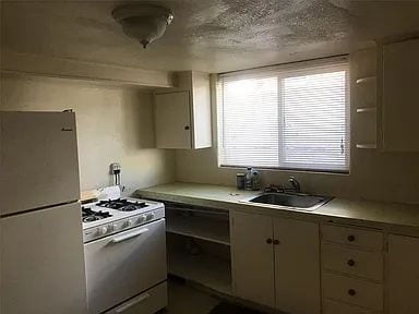 Building Photo - "Charming 1-Bedroom on Adams Ave – 800 Sq. Ft. of Comfort in South Ogden!"