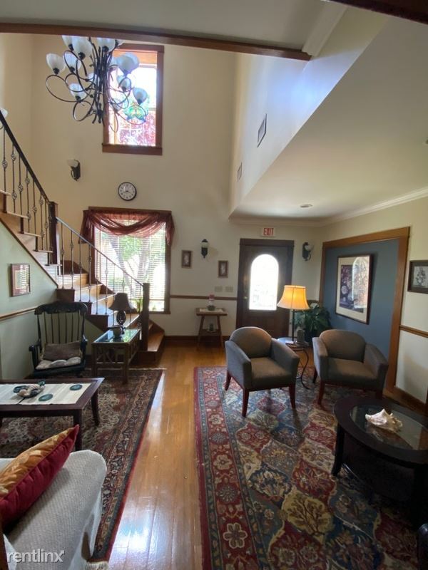 Foto del edificio - 10 br, 4.5 bath House - 823 Mccallie Ave