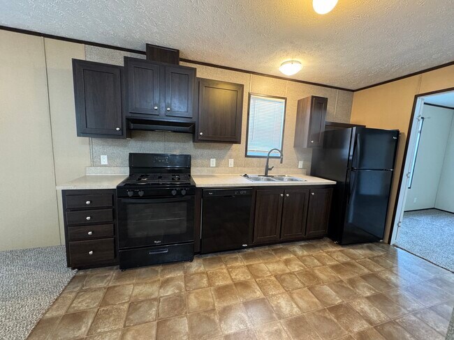 Foto del edificio - 48580 Pineview Dr