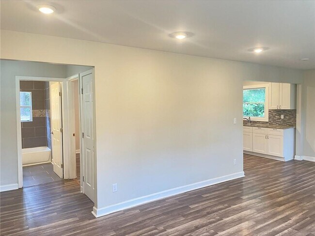 Foto del edificio - 90 Whitaker Cir NW