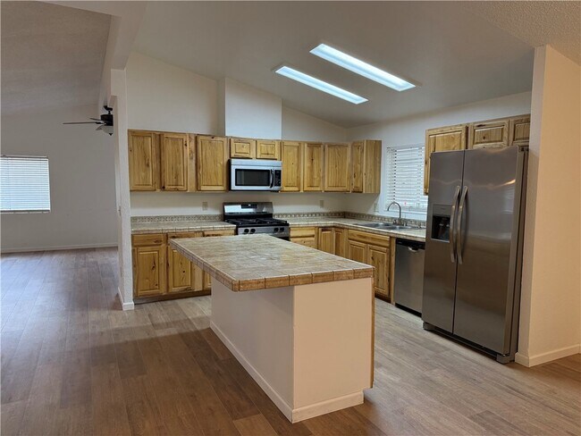 Foto del edificio - 1103 Copper Dr