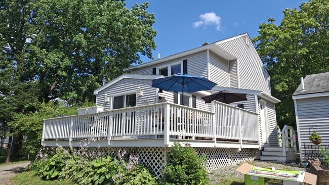 Foto del edificio - 574 Main St