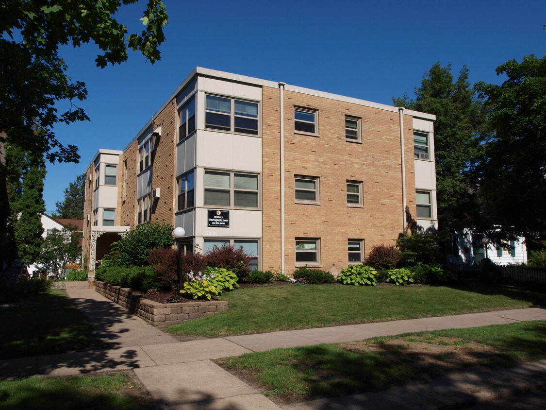 Foto principal - 529 Cleveland Ave S