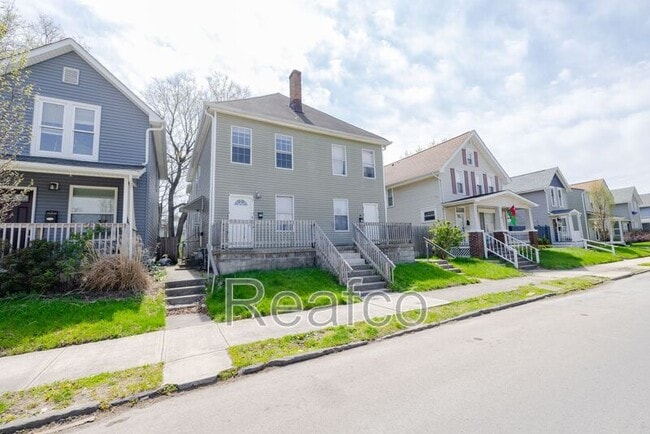 Building Photo - 349 E Welch Ave