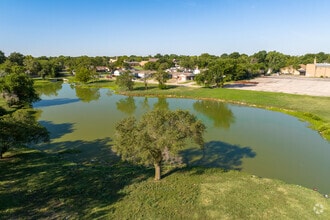Building Photo - Parkview Townhomes
