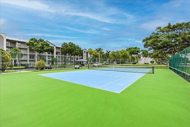 Foto del edificio - 1300 SW 125th Ave