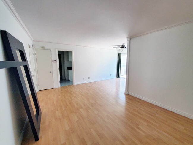 Sala de estar - 972 Larrabee St