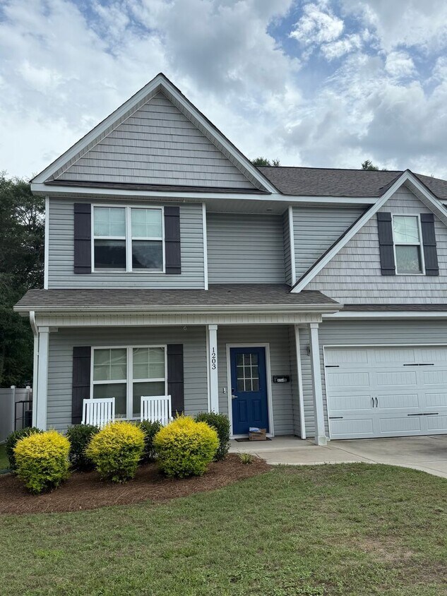 Foto principal - Beautiful 4-Bedroom House