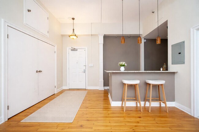 Foto del edificio - 501 Adams St