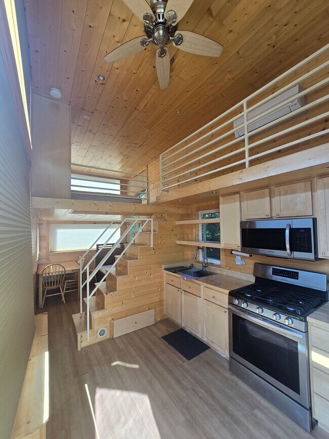 Foto del edificio - Modern Tiny Home!!