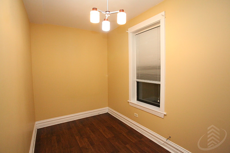 Primary Photo - 1324 N Bosworth Ave