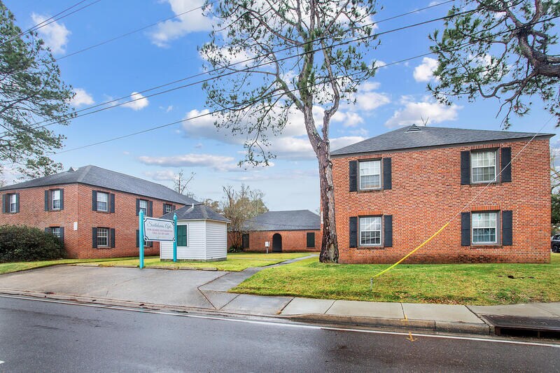 Primary Photo - 4232 Perkins Rd