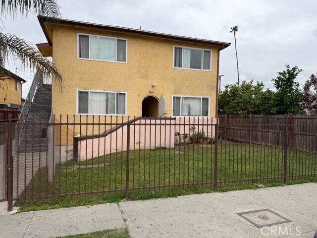 Photo - 7811 San Pedro St (Los Angeles, CA)