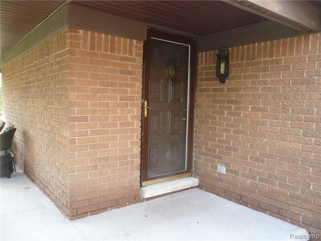 Building Photo - 11604 Meadow Ln Dr