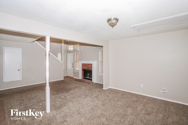 Foto del edificio - 5536 Stone Meadow Ln