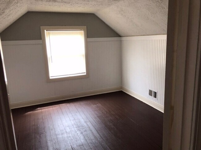 Foto del edificio - Nice 3 bedroom one bath in the southend
