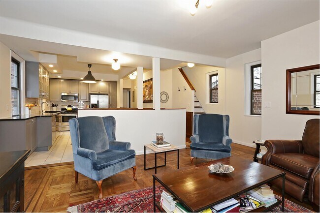 Foto del edificio - 6045 Spencer Ave