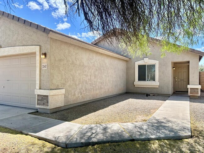 Foto del edificio - 2547 E San Manuel Rd