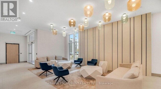 Photo du bâtiment - 500 Plains Rd E