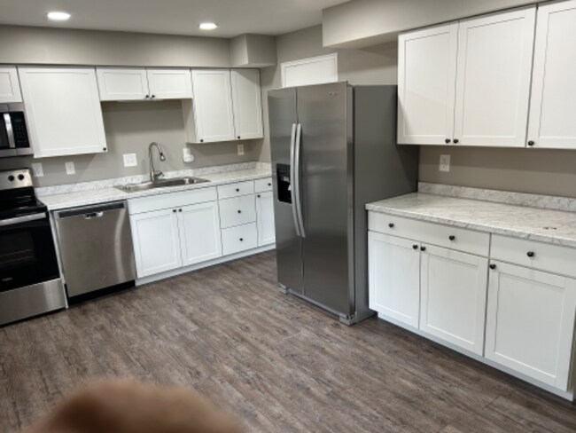 Building Photo - 4937 Kelsch Ln