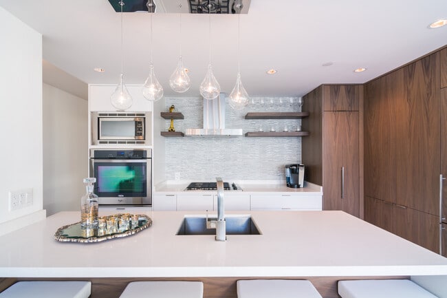 Photo du bâtiment - 928 Beatty St